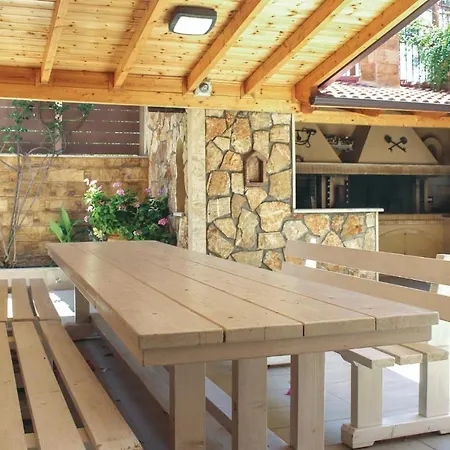 Stunning In Petalou, Korinthias With 4 Bedrooms, Wifi And Outdoor Swimming Pool * Petalou